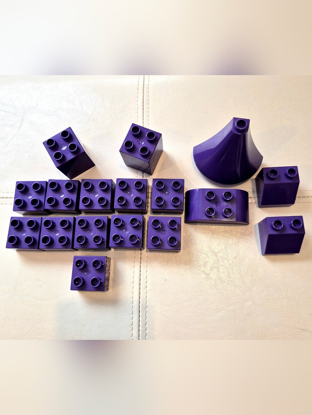 Lot Of 17 Lego Duplo Blocks Purple, Great Condition.